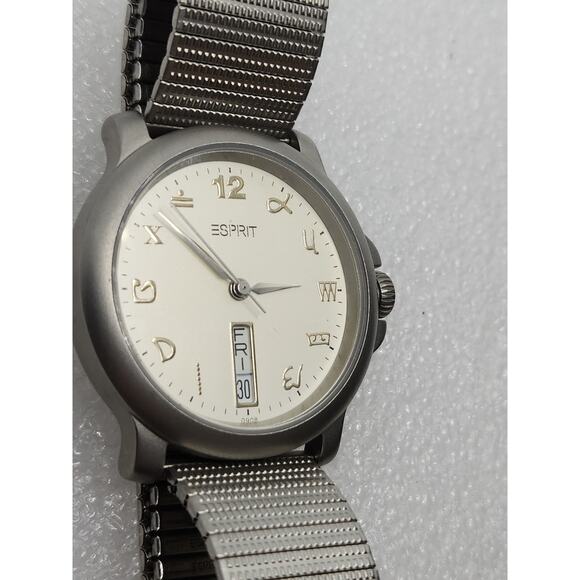 ESPRIT multi language Babylon Babel 6 o'clock day date Silver Stretch Band Watch - Picture 3 of 12